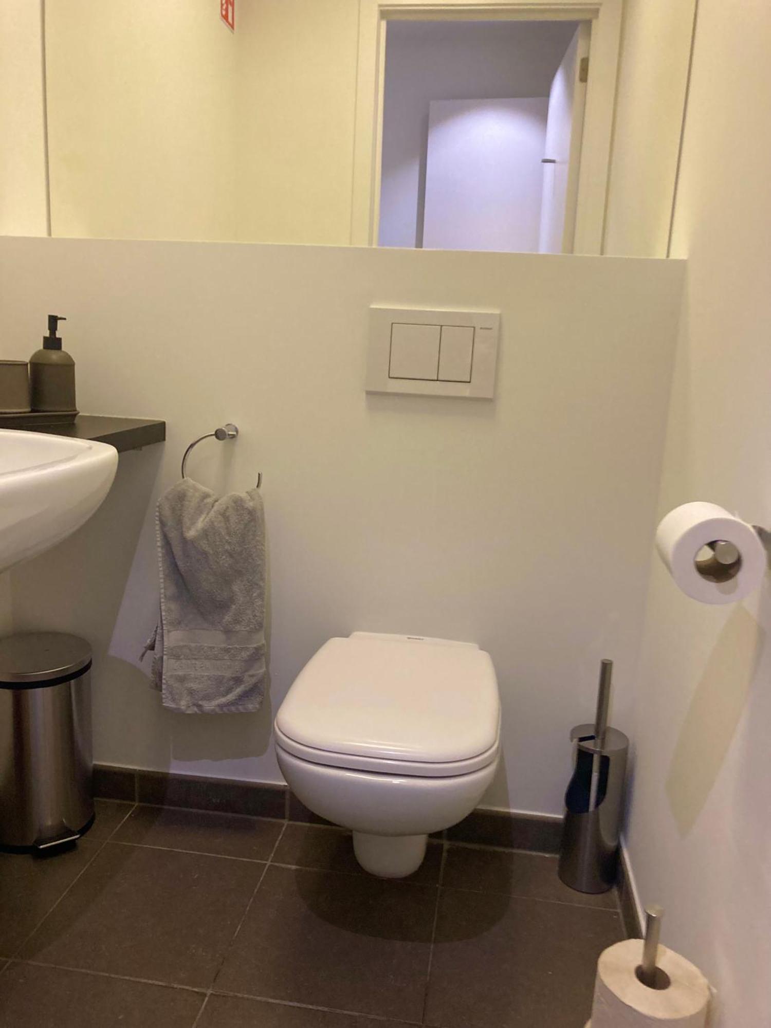 London Tower Apartments - Antwerpen Kamer foto